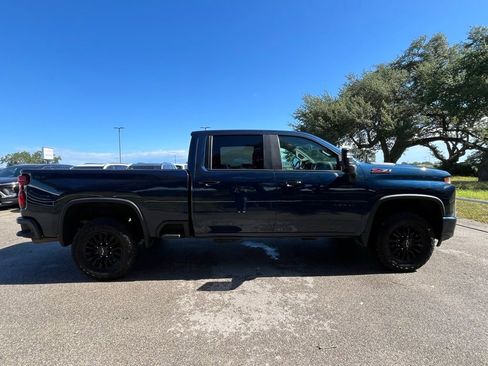 Used 2021 Chevrolet Silverado 2500 LT w/ Z71 Sport Edition AWD/4WD image 4