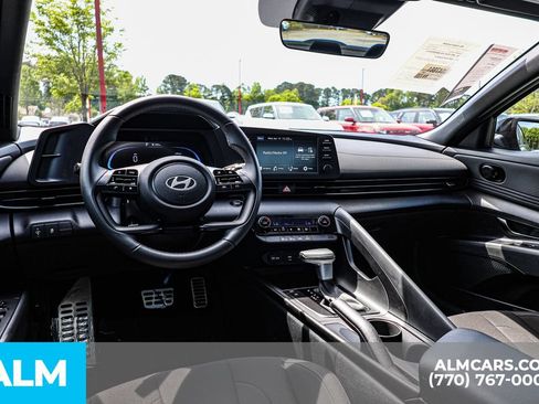 Used 2025 Hyundai Elantra Sport FWD image 27
