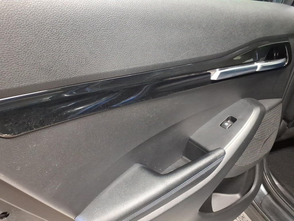 Used 2021 Kia Seltos S FWD image 17