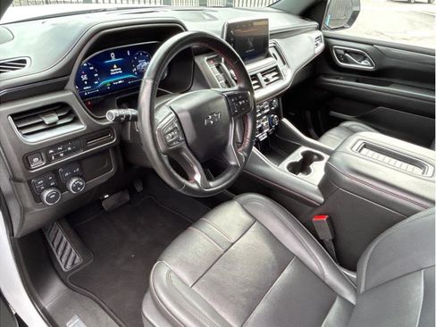 Used 2023 Chevrolet Suburban RST w/ Luxury Package image 2