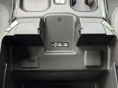 Used 2024 Chevrolet Silverado 1500 ZR2 AWD/4WD image 28