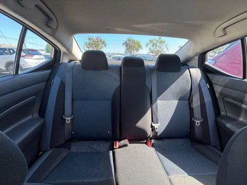 Used 2025 Nissan Versa SV FWD image 38