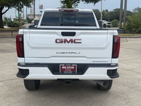 Used 2025 GMC Sierra 2500 Denali AWD/4WD image 7