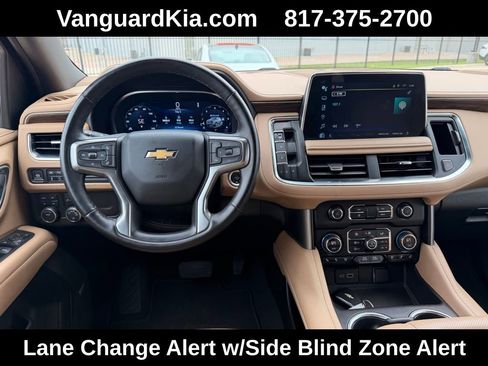 Used 2024 Chevrolet Suburban Premier AWD/4WD image 16