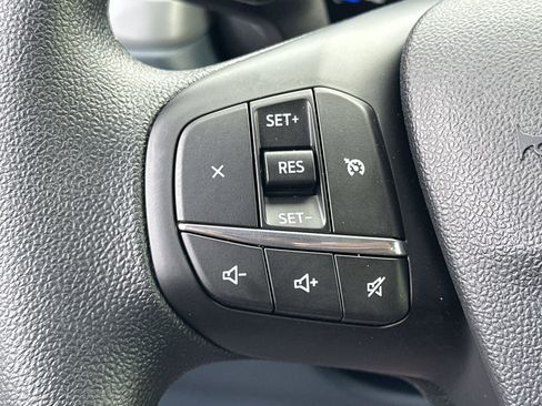 New 2025 Ford Maverick XL image 13