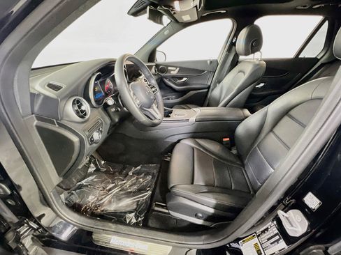 Used 2021 Mercedes-Benz GLC 300 4MATIC image 20