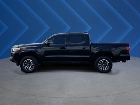 Used 2023 Toyota Tacoma SR AWD/4WD image 6