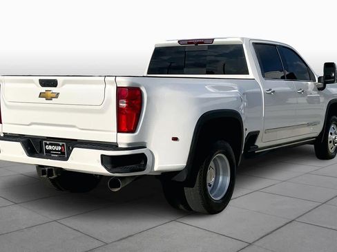 Used 2024 Chevrolet Silverado 3500 High Country image 12