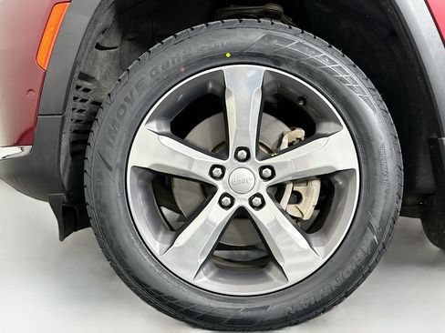 Used 2021 Jeep Grand Cherokee L Limited w/ Luxury Tech Group II image 11