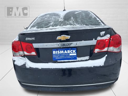 Used 2016 Chevrolet Cruze LT w/ Sun And Sound Package image 5