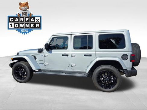 Used 2024 Jeep Wrangler Unlimited Sahara image 4