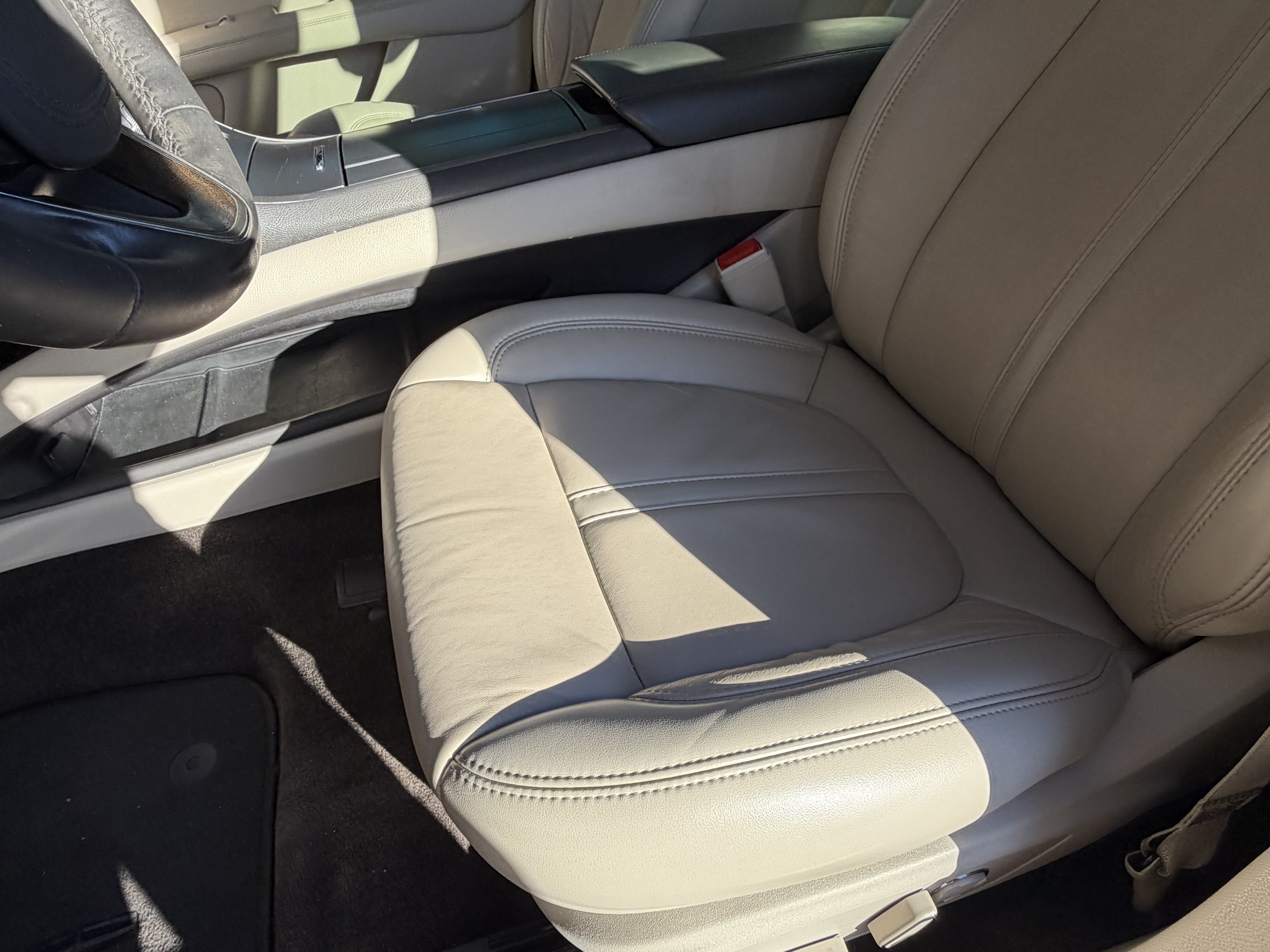 Used 2018 Lincoln MKZ Select w/ Select Plus Package FWD image 16