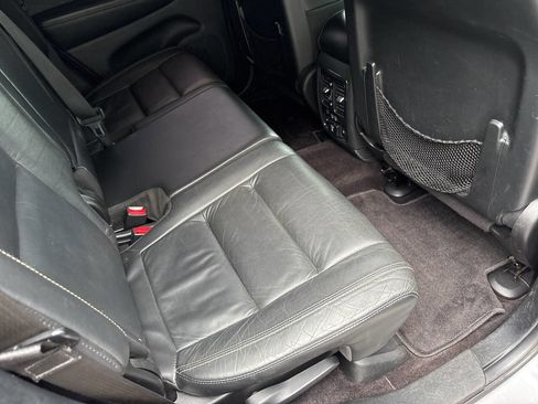 Used 2017 Jeep Grand Cherokee Limited AWD/4WD image 7
