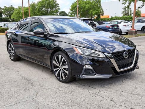 Used 2022 Nissan Altima 2.5 SR FWD image 46