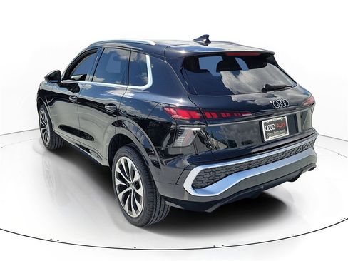 New 2026 Audi Q3 quattro 2.0T image 3