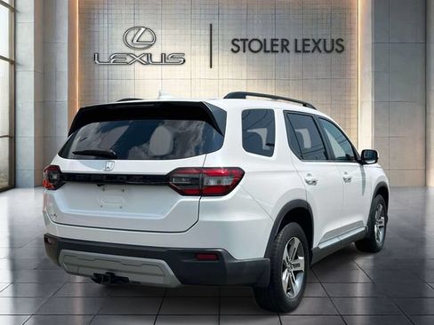Used 2023 Honda Pilot EX-L image 6