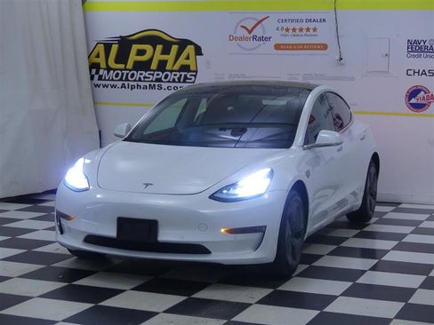 Used 2019 Tesla Model 3 Standard Range Plus image 3