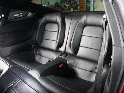 Used 2016 Ford Mustang Premium image 23