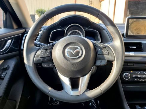 Used 2015 MAZDA MAZDA3 s Grand Touring w/ Technology Package FWD image 38
