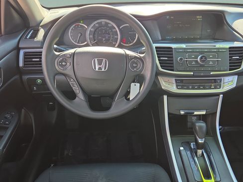 Used 2015 Honda Accord LX image 12