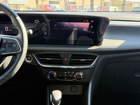 Used 2025 Buick Encore GX Preferred image 18