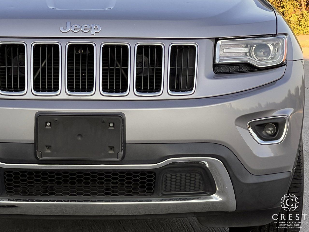 Used 2015 Jeep Grand Cherokee Limited w/ Luxury Group II RWD image 4