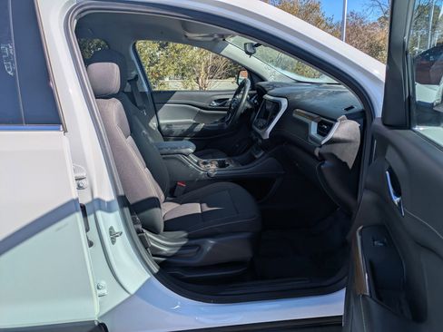 Used 2022 GMC Acadia SLE w/ Driver Convenience Package image 35