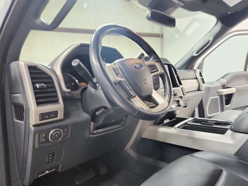 Used 2022 Ford F250 Lariat w/ Lariat Value Package image 18