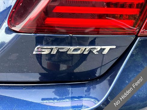 Used 2017 Honda Accord Sport image 6