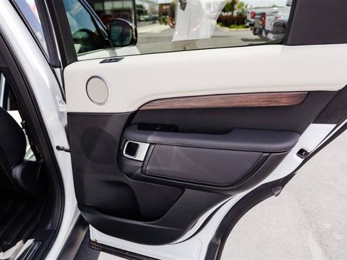 Used 2022 Land Rover Discovery S R-Dynamic AWD/4WD image 27