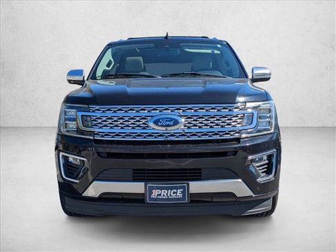 Used 2020 Ford Expedition Platinum image 2