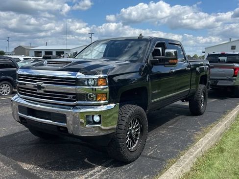 Used 2018 Chevrolet Silverado 2500 LTZ w/ Duramax Plus Package AWD/4WD image 3