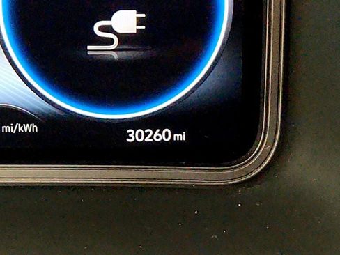 Used 2023 Hyundai Kona SE w/ Cargo Package FWD image 18