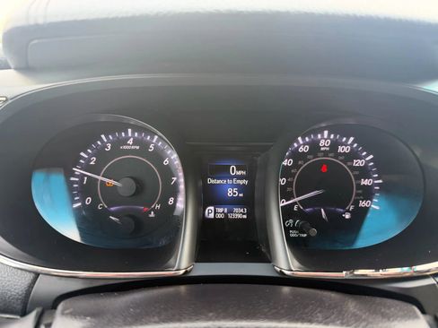 Used 2016 Toyota Avalon XLE Premium image 19