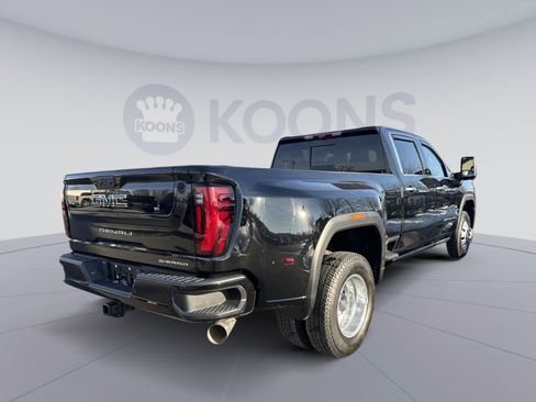 Used 2025 GMC Sierra 3500 Denali w/ Denali Reserve Package image 7