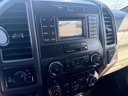 Used 2017 Ford F250 XLT w/ FX4 Off-Road Package image 29