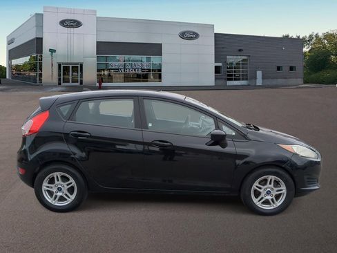 Used 2019 Ford Fiesta SE image 11