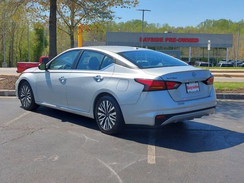 Used 2024 Nissan Altima 2.5 SV image 15