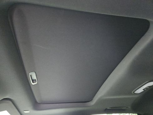 Used 2024 Chevrolet Colorado ZR2 w/ Technology Package image 23