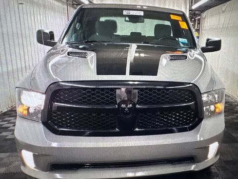 Used 2022 RAM 1500 Express w/ Ceramic Grey Express Package AWD/4WD image 5