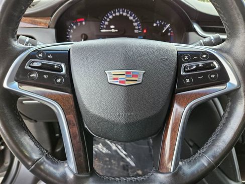 Used 2016 Cadillac XTS Luxury image 19
