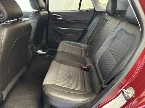 Certified 2024 Chevrolet Trax LT FWD image 12