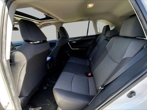 Used 2022 Toyota RAV4 XLE w/ Convenience Package AWD/4WD image 23
