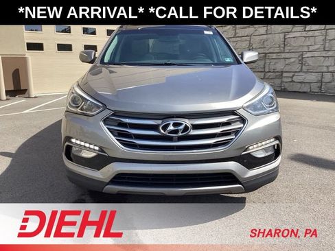 Used 2017 Hyundai Santa Fe Sport w/ 2.4L Tech Package 04 AWD/4WD image 2