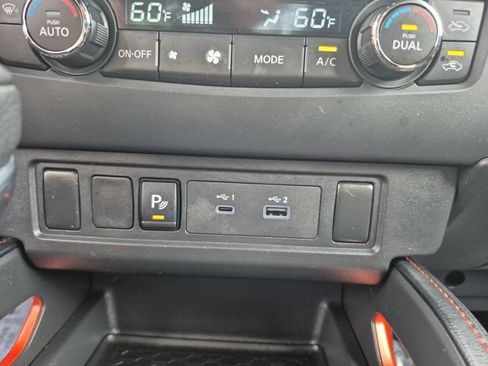 Used 2024 Nissan Frontier PRO-4X w/ Technology Package AWD/4WD image 24