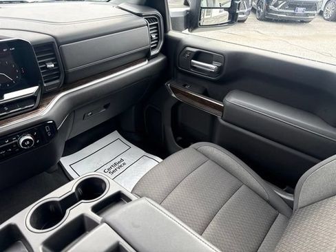 Used 2025 GMC Sierra 3500 SLE w/ SLE Convenience Package AWD/4WD image 29