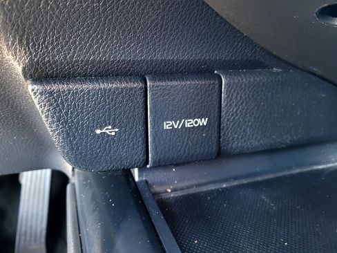 Used 2020 Toyota Camry SE FWD image 14