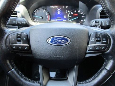 Used 2020 Ford Explorer XLT w/ Equipment Group 202A image 17