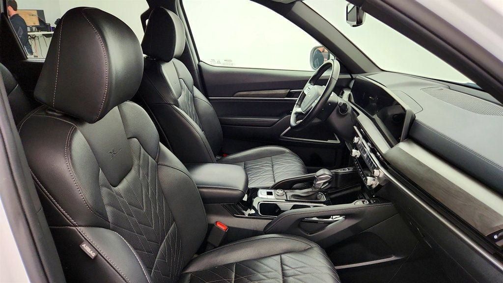 Used 2025 Kia Telluride EX X-Line AWD/4WD image 24