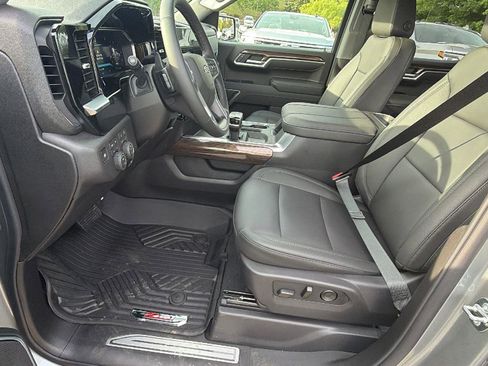 New 2026 Chevrolet Silverado 1500 RST w/ RST All Star Premium Package AWD/4WD image 13